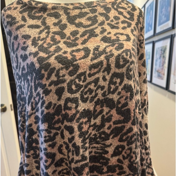 Rain Leopard Sweater Poncho - Picture 2 of 8